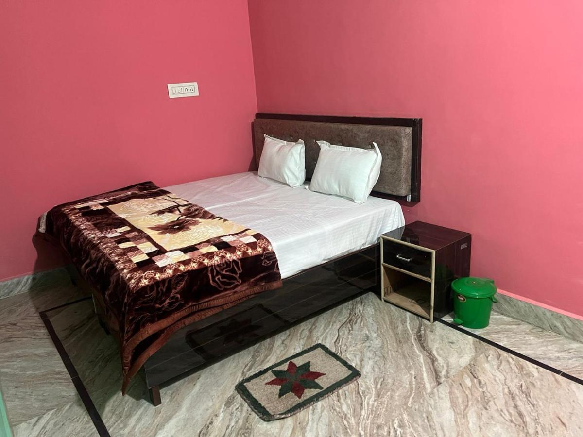 Indiana Home Stay Khajurāho Buitenkant foto