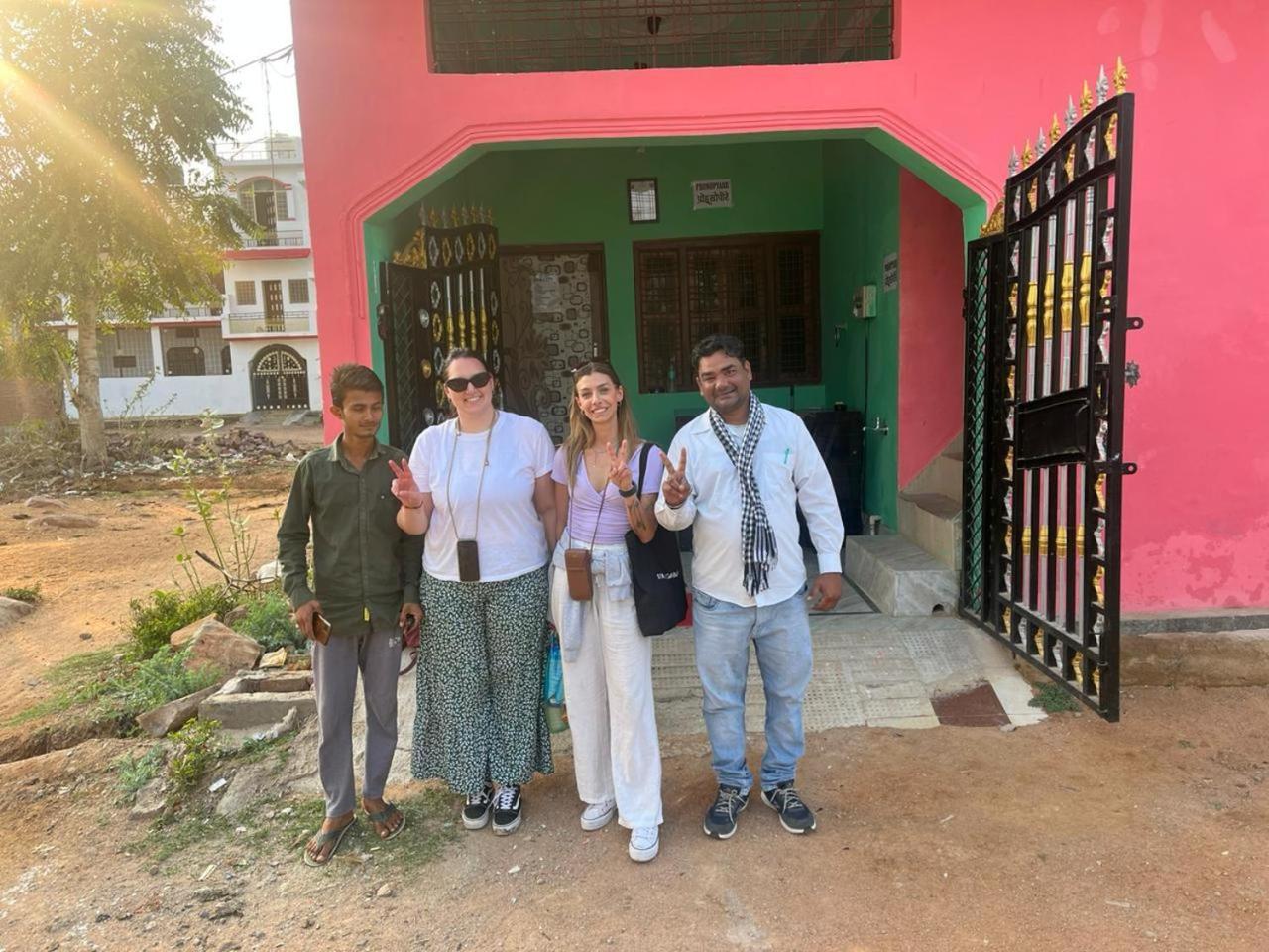 Indiana Home Stay Khajurāho Buitenkant foto
